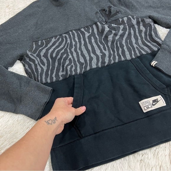 Nike Lebron Safari Print Mens Hoodie Black & Gray Size Small - Picture 3 of 12